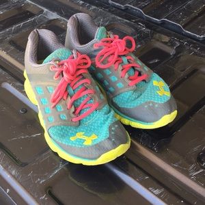 Under armour tennis shoes